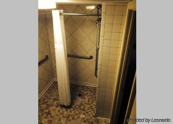 Quality Inn & Suites Clarksville Extérieur photo