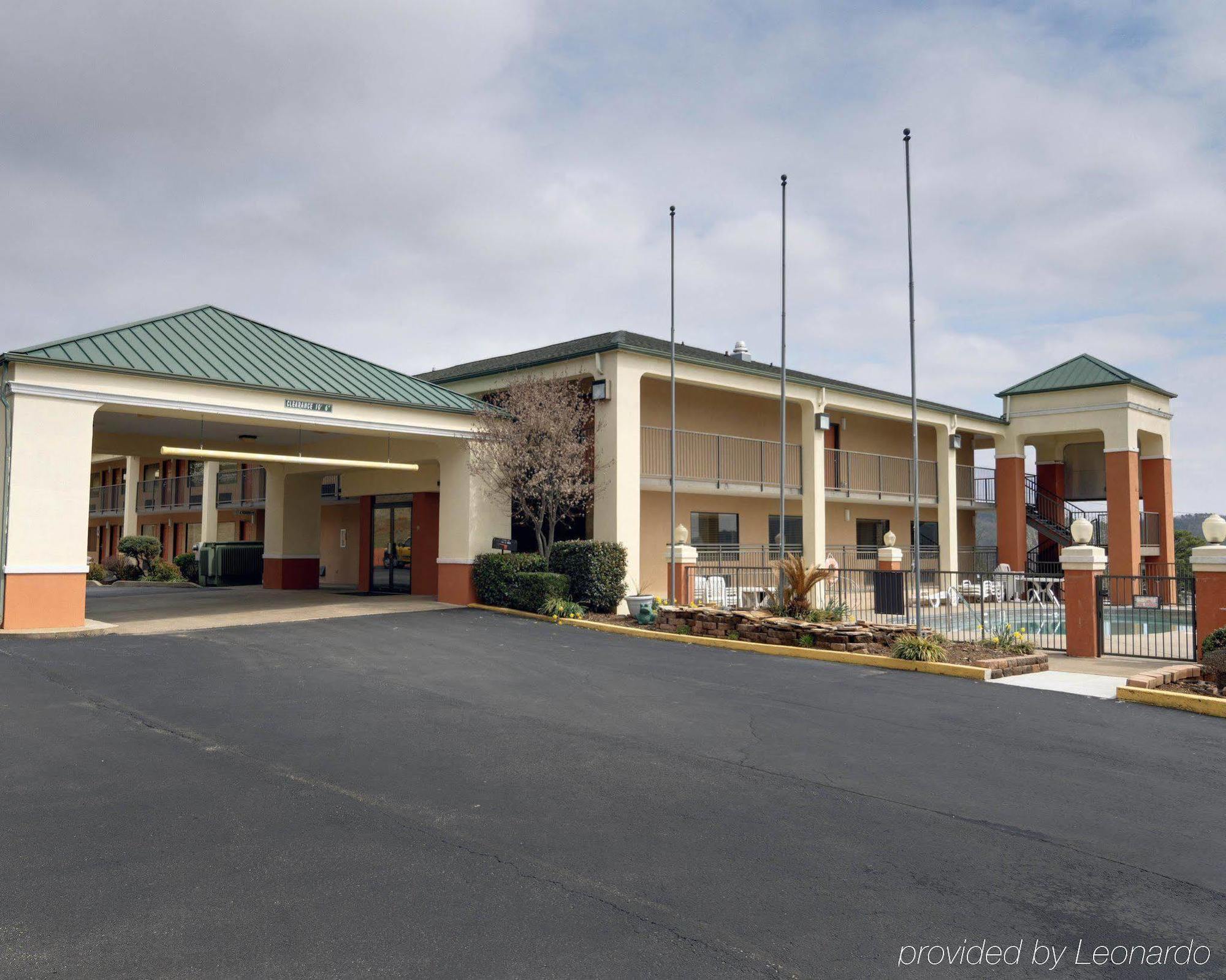 Quality Inn & Suites Clarksville Extérieur photo