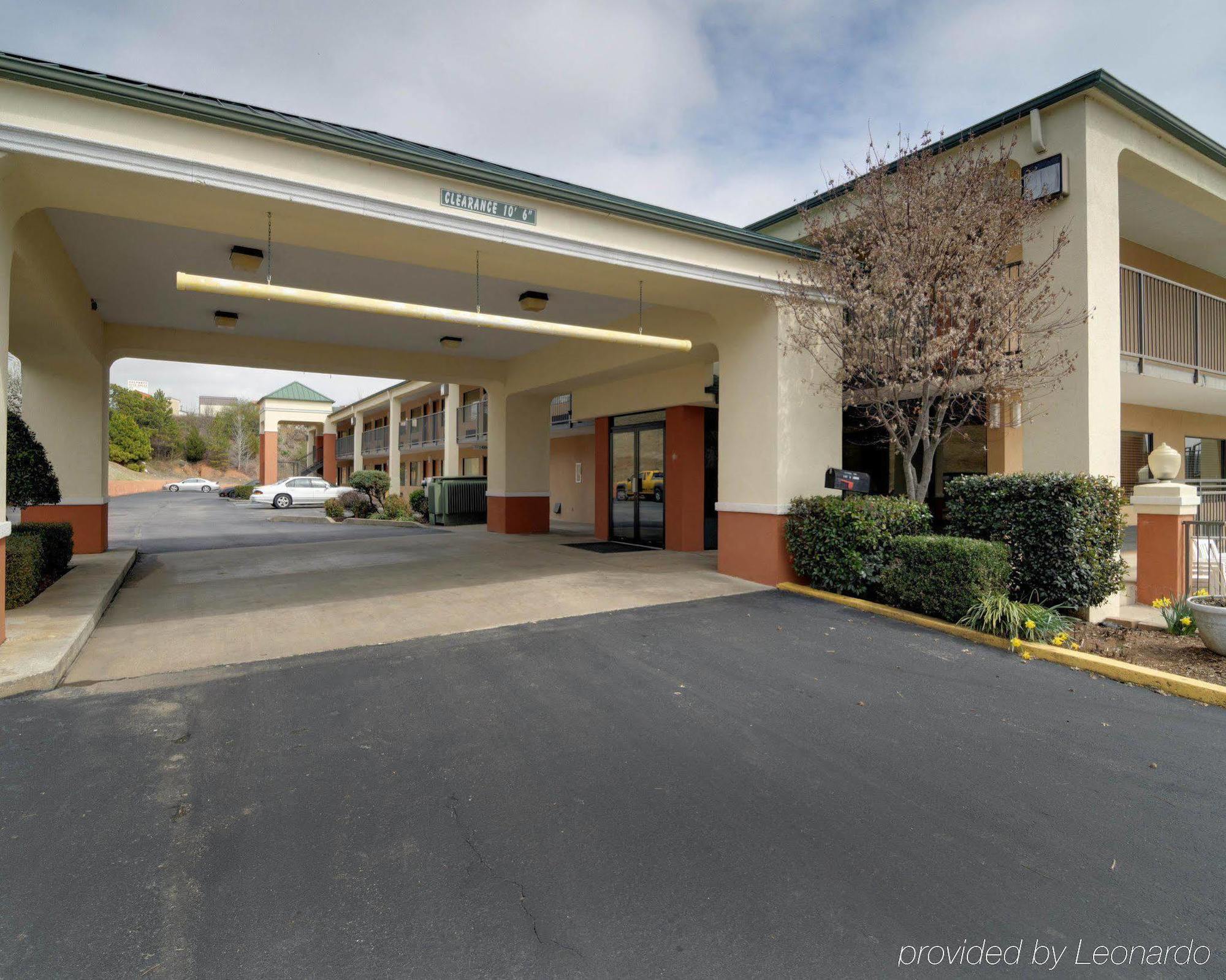 Quality Inn & Suites Clarksville Extérieur photo