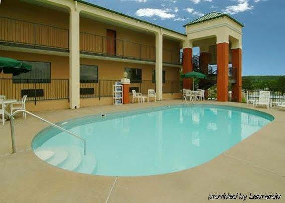 Quality Inn & Suites Clarksville Extérieur photo
